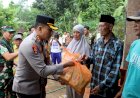 Kolaborasi-Polresta-Banyuwangi-dan-Forkopimda-Salurkan-Bantuan-untuk-Warga-Terdampak-Banjir