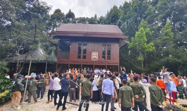 Kapolda-Riau-dan-Menhut-Raja-Juli-Antoni-Bahas-Kelestarian-Gambut-di-Rumah-Runding-Bengkalis