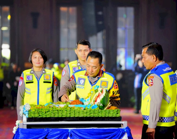 Polantas KARIB, Kapolri Dorong Teknologi Jadi Jembatan Pelayanan yang Lebih Dekat dengan Masyarakat