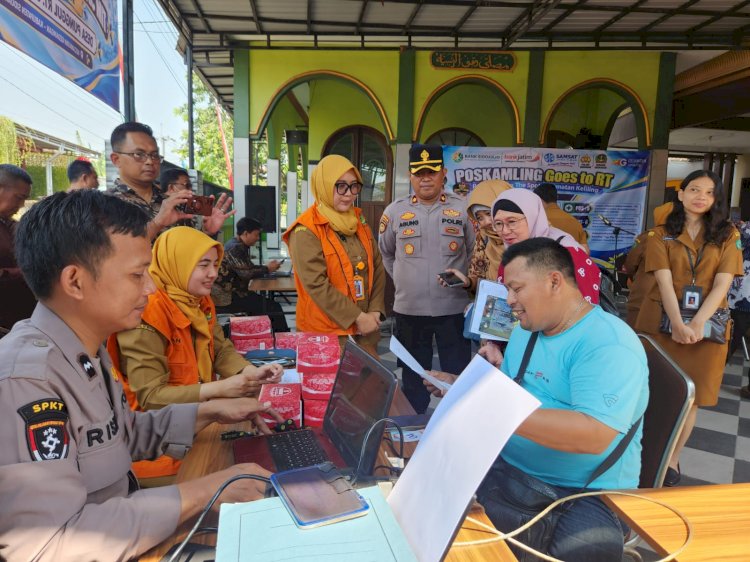 Polsek Gedangan Hadirkan Pelayanan Publik Lewat Pos Kamling Goes to RT