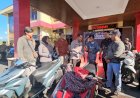 Polres-Probolinggo-Temukan-dan-Serahkan-Motor-yang-Hilang,-Korban-Curanmor-Tersenyum-Riang