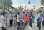 Polwan-Polresta-Sidoarjo-Hadirkan-Pengamanan-Humanis-di-CFD,-Wujudkan-Rasa-Aman-dan-Nyaman-bagi-Masyarakat