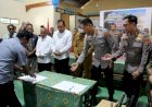 Dari-Perselisihan-Menuju-Persaudaraan,-Polda-NTT-Kawal-Perdamaian-Lowonara–Belle