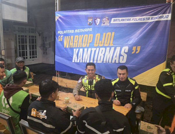 Satlantas Polresta Sidoarjo Gelar Sahur On The Road Bersama Ojol, Perkuat Sinergi di Jalan Raya