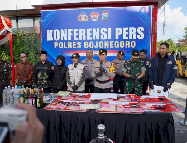 Polres Bojonegoro Bongkar Jaringan Peredaran Sabu dan Ganja, 13 Tersangka Ditangkap
