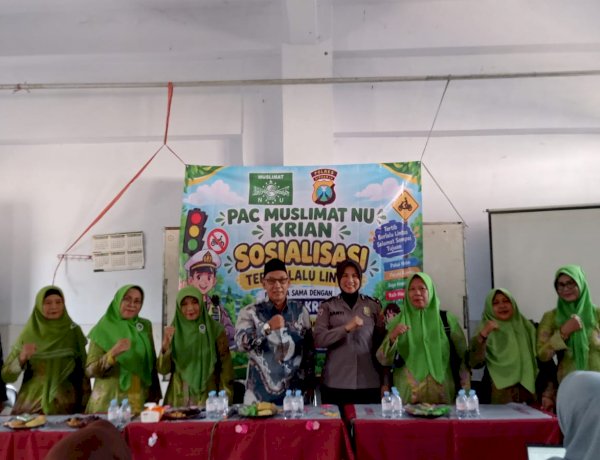 Polsek Krian Edukasi Tertib Berlalu Lintas ke Sekolah