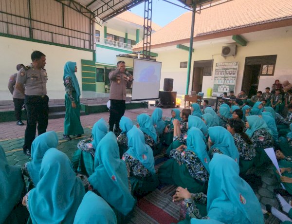 Polsek Gedangan Edukasi Pelajar tentang Radikalisme, Intoleransi dan Tertib Berlalu Lintas