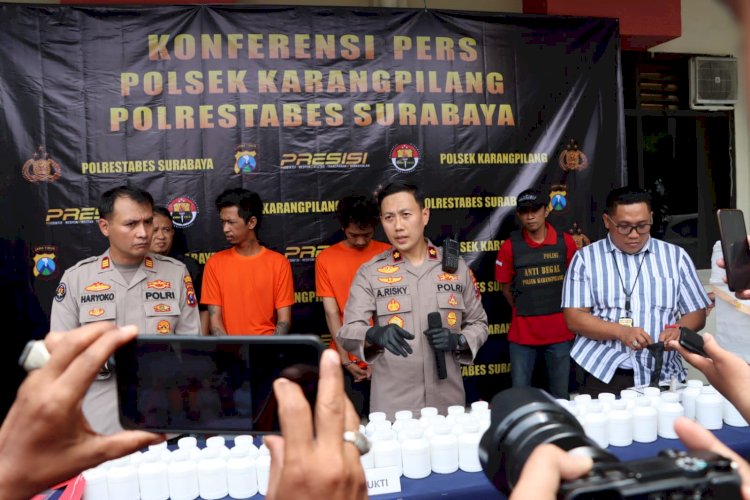 Polisi Berhasil Amankan Dua Kurir Narkoba di Surabaya, Ribuan Butir Pil Koplo Disita