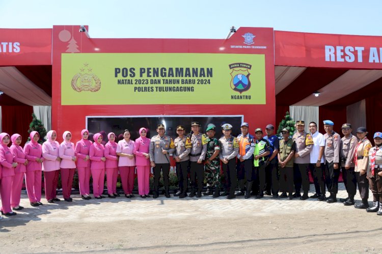 Motivasi Personel, Kapolres dan Ketua Bhayangkari Tulungagung Kunjungi Pos Pam dan Pos Yan Ops Lilin Semeru 2023