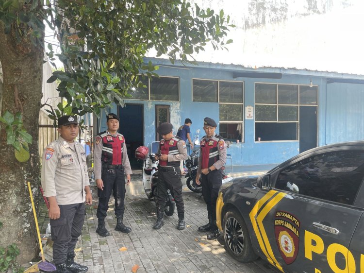 Siagakan Personel 24 Jam,Polres Jember Pastikan Kantor dan Gudang Logistik KPU Aman