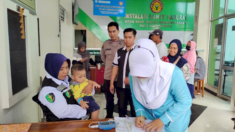 Libatkan Tim Dokkes Polres Probolinggo Fasilitasi Pemeriksaan Kesehatan Balita Korban Kekerasan