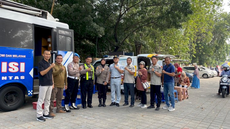 Minggu Melayani, Polresta Sidoarjo Sediakan Layanan Publik di Alun-alun Sidoarjo