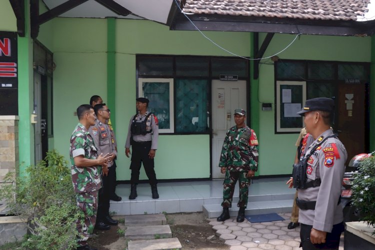 Polres Situbondo Bersama TNI, Sinergi Gelar Patroli Pastikan Masa Tenang Jelang Coblosan Pilkada Aman