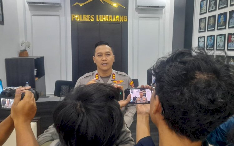 Polres Lumajang Amankan Tiga Tersangka Komplotan Pencurian Berkedok Investasi Fiktif